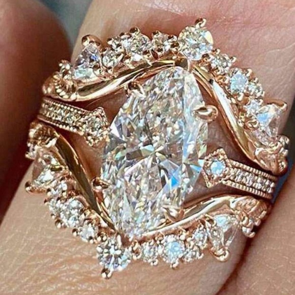 Wedding set - Picture 3 of 3